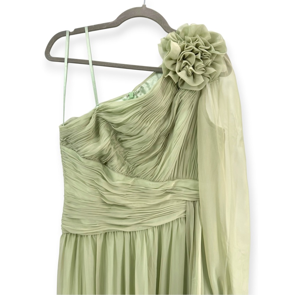 Mac Duggal Green One Shoulder 3D Flower Gown With Slit - Size 8 - Picture 6 of 11